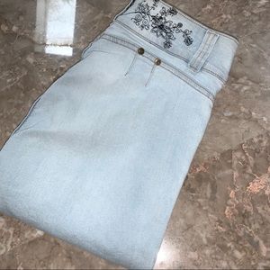 Light Wash Jeans